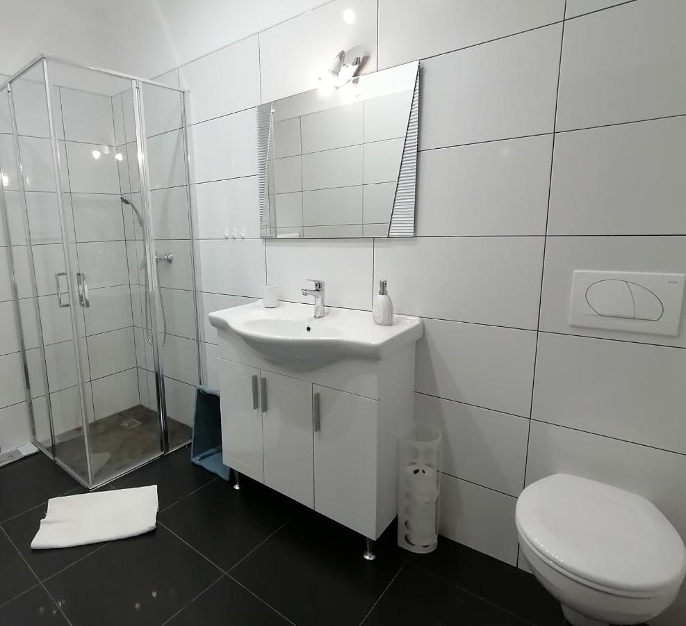 Apartment Srima Eksteriør billede